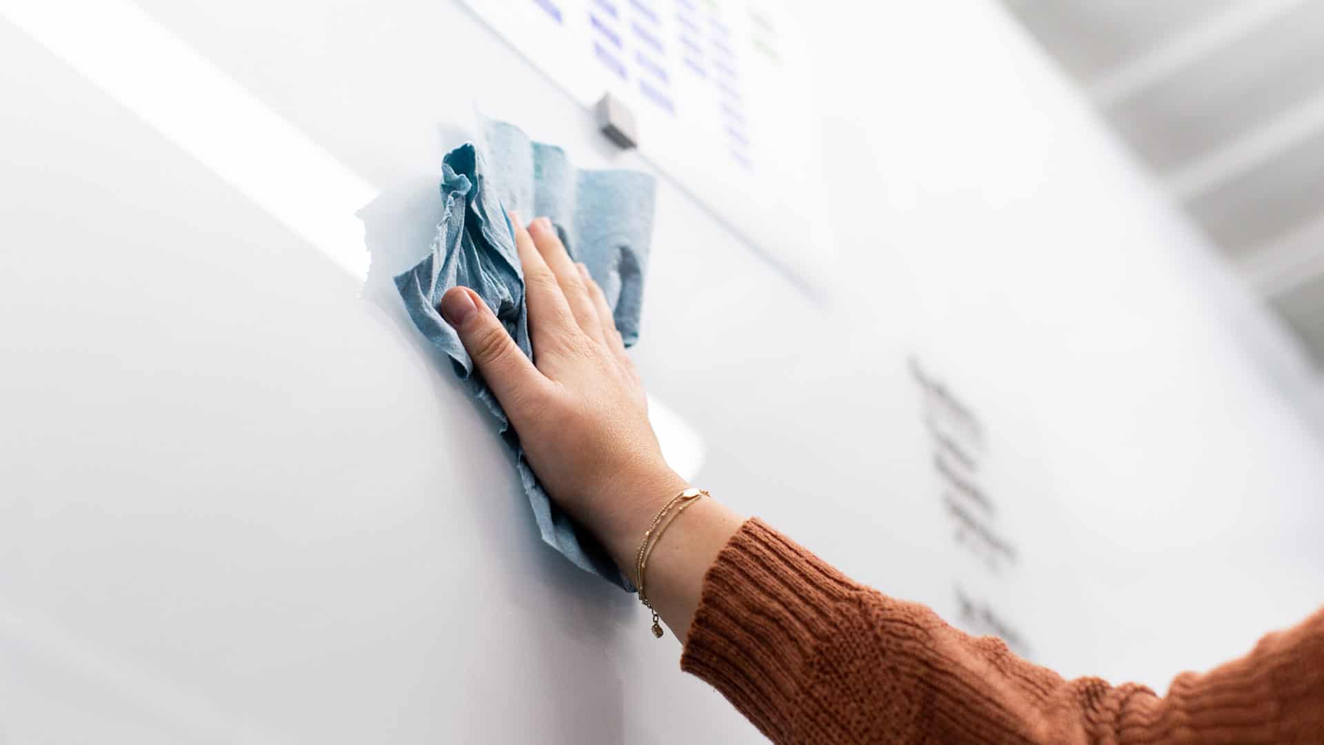 How to Clean a Dry Erase Board